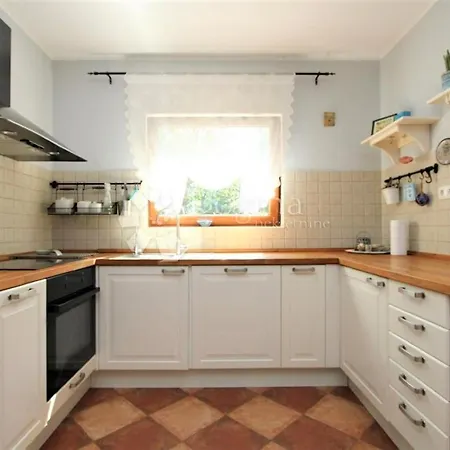 Apartment Villa Vinoselo - Gruene Oase Mit Wellness *