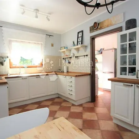 Apartment Villa Vinoselo - Gruene Oase Mit Wellness *