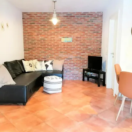 Apartment Villa Vinoselo - Gruene Oase Mit Wellness *