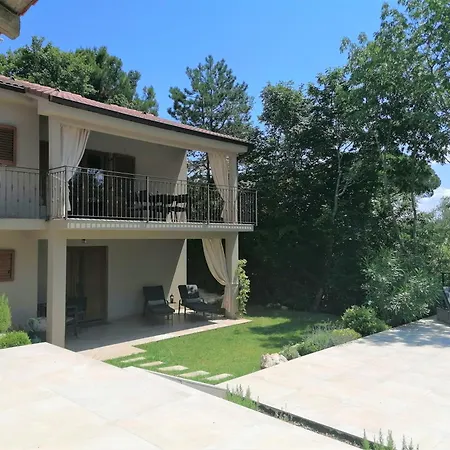 Villa Vinoselo - Gruene Oase Mit Wellness *
