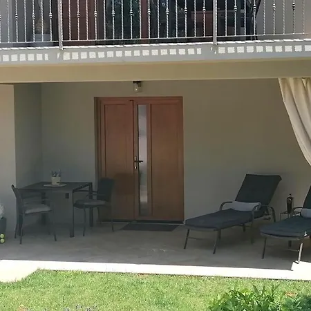 Villa Vinoselo - Gruene Oase Mit Wellness