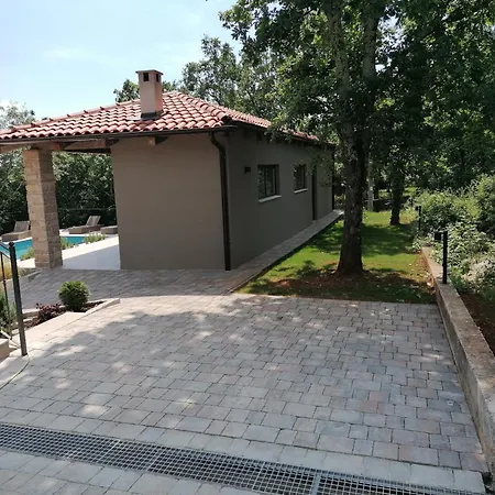 Apartment Villa Vinoselo - Gruene Oase Mit Wellness