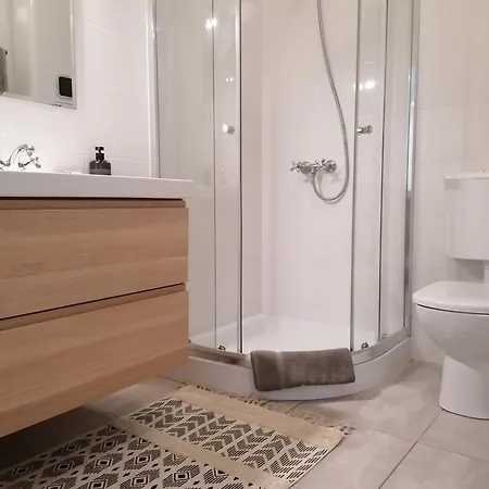 Apartment Villa Vinoselo - Gruene Oase Mit Wellness Vizinada