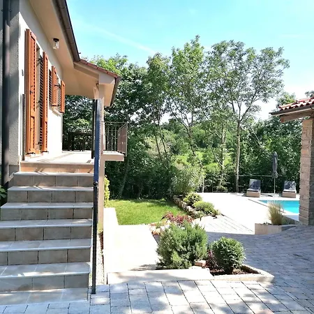 Villa Vinoselo - Gruene Oase Mit Wellness
